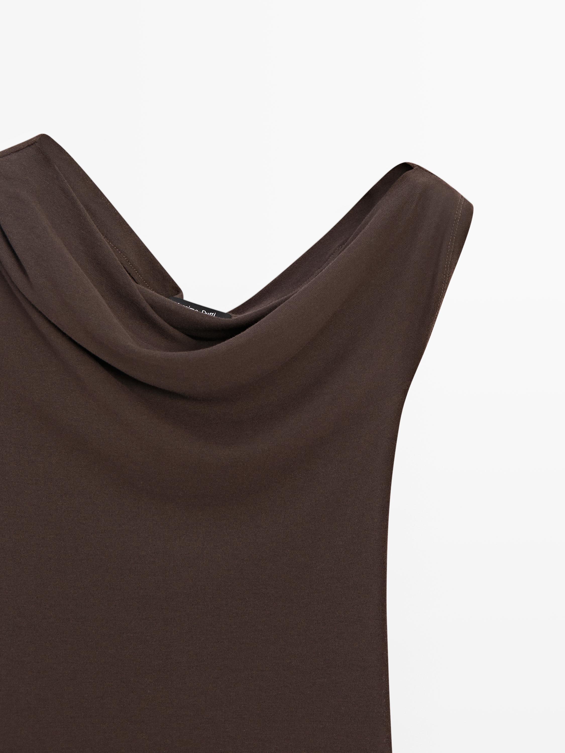 Sleeveless asymmetric top